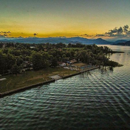 Ritratto Sul Lago Dormelletto Kültér fotó